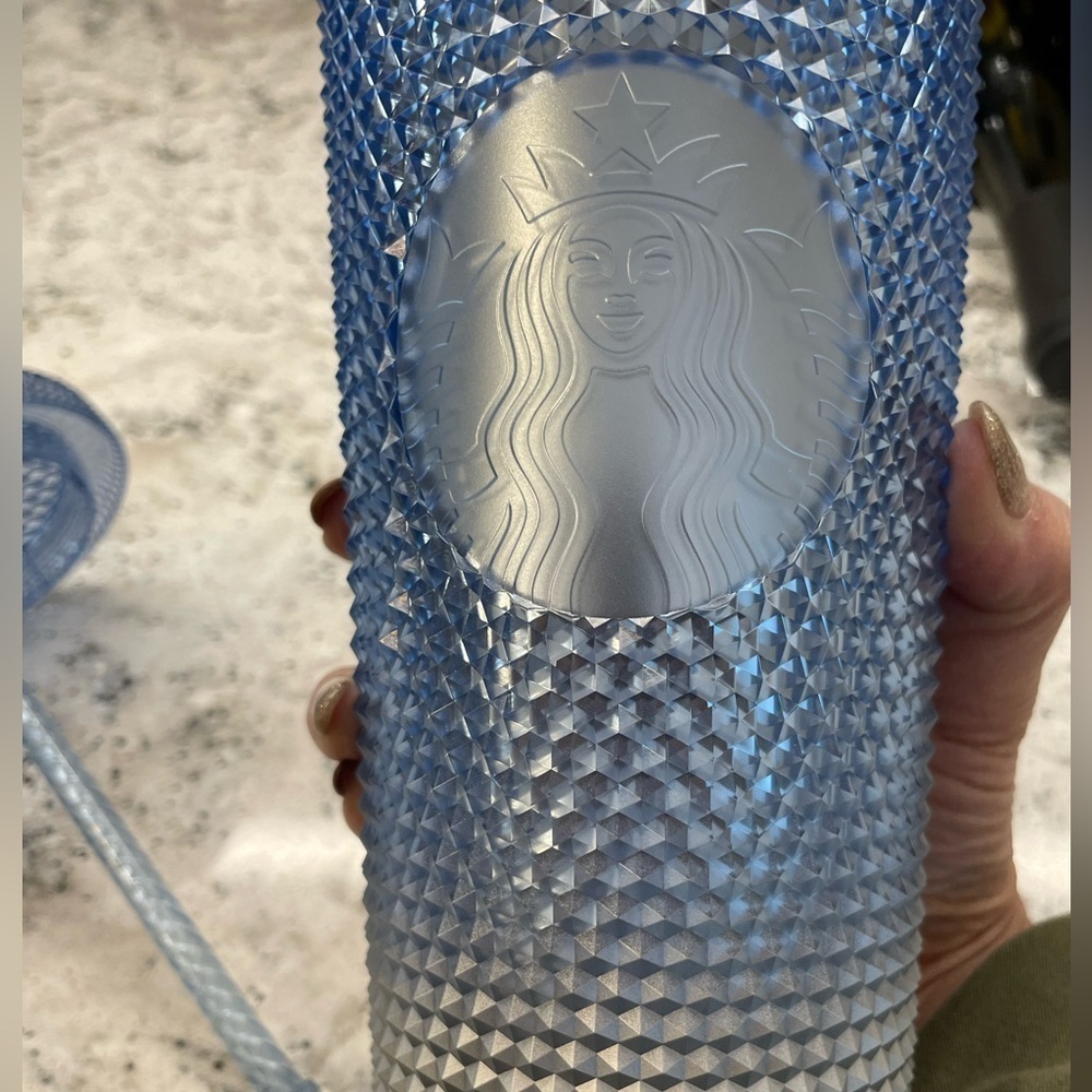 Starbucks 2023 Blue Silver Icicle Ombre Bling Studded Venti Tumbler. NWT, HTF! - Picture 4 of 8